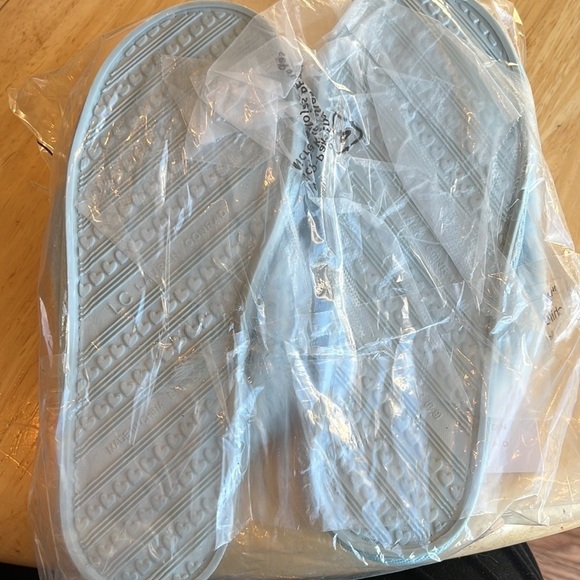 LC Lauren Conrad X-Band Faux Fur Slippers - Picture 4 of 4